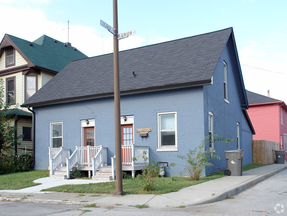 Primary Photo - 818-820 S Union St