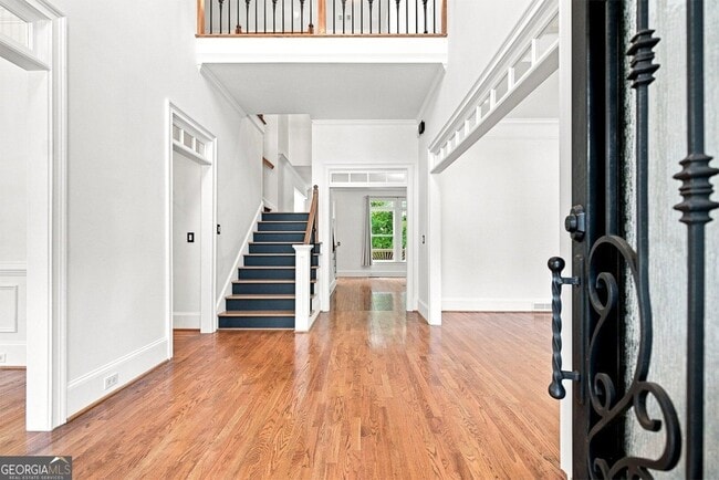 Building Photo - 5170 Deerlake Dr
