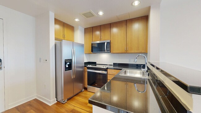 Interior Photo - Edgewater