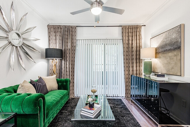 Foto del edificio - Walnut Hill Las Colinas