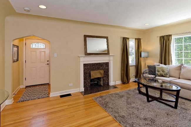 Building Photo - 2521 Krameria St