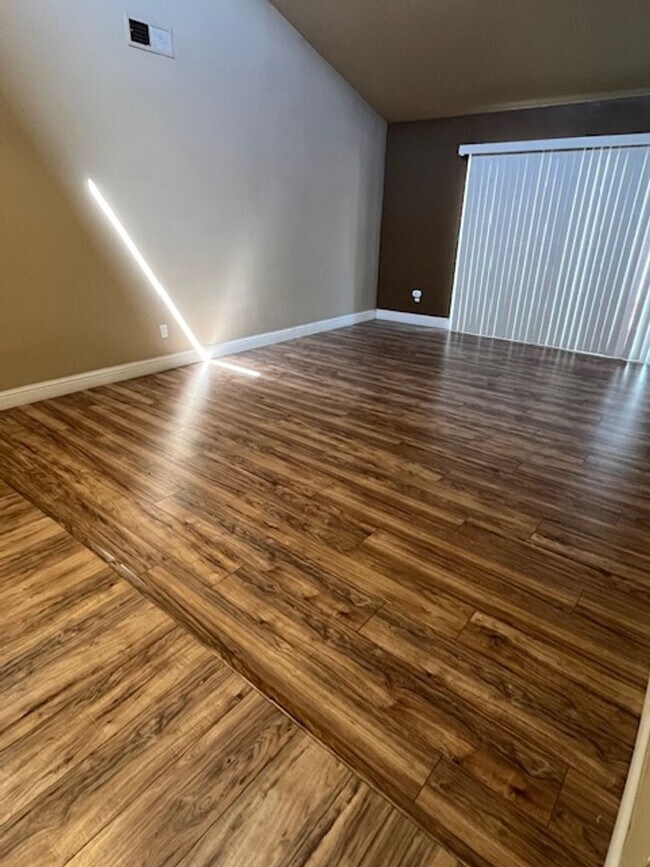Building Photo - 7011 Bridgeport Cir