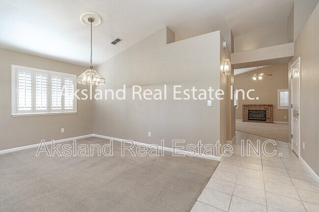 Building Photo - Manteca