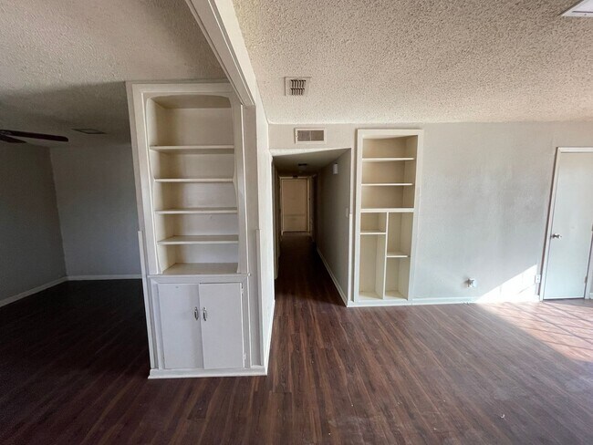 Foto del edificio - 2320 33rd St