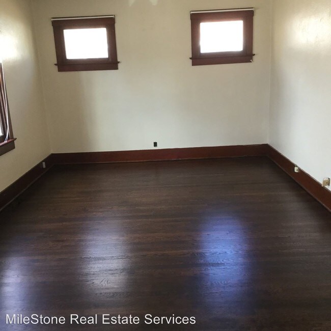 Foto del edificio - 405 Bonfoy Ave