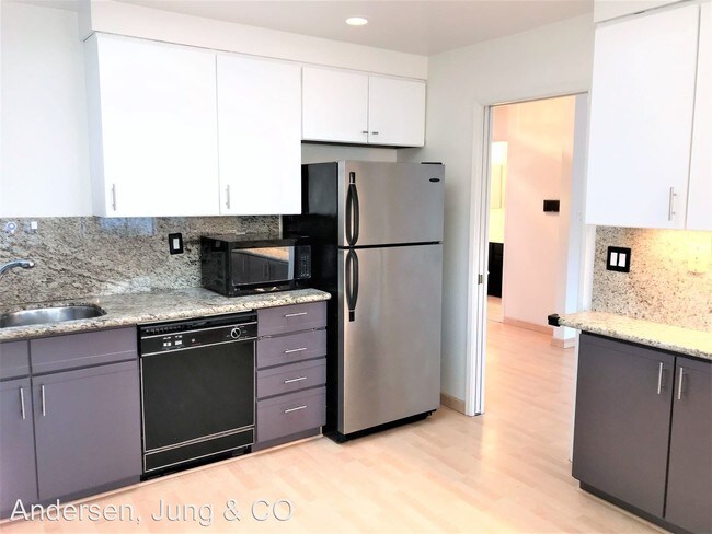 Building Photo - 213-215 Dorado Ter