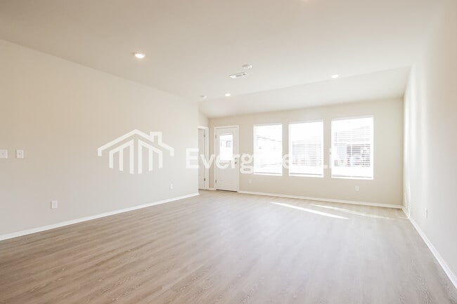 Foto del edificio - 6601 NW Kathleen St