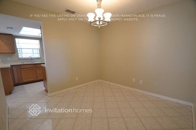 Foto del edificio - 8643 Tarragon Dr