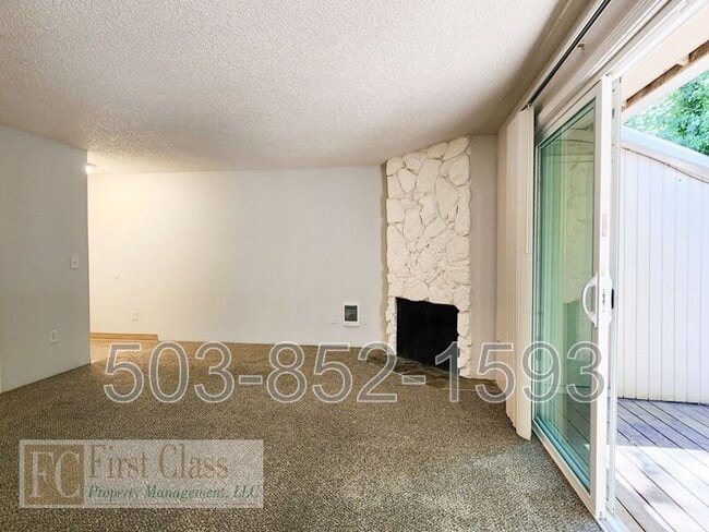 Building Photo - 3648 SW Beaverton Hillsdale Hwy