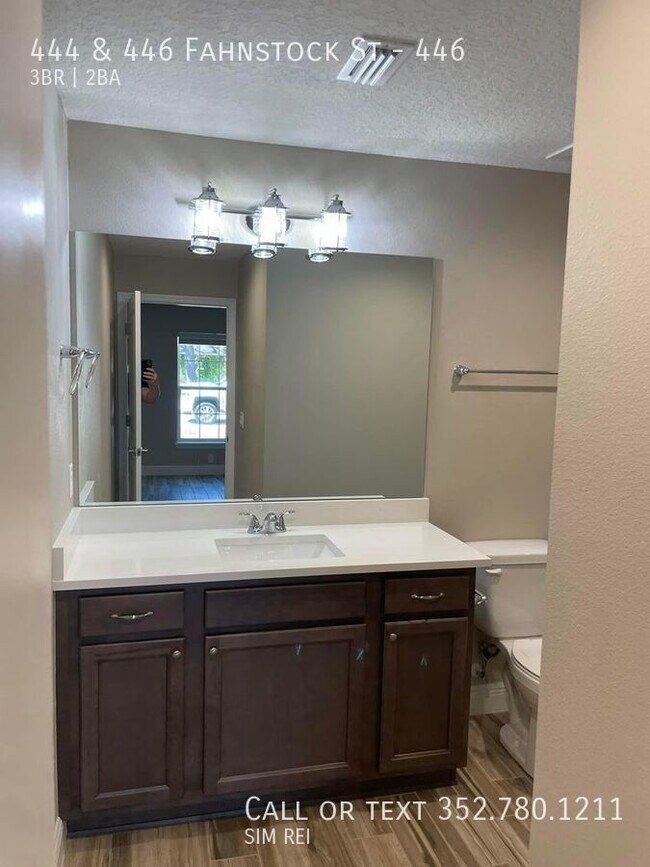 Building Photo - Eustis 3 Bed, 2 Bath Duplex