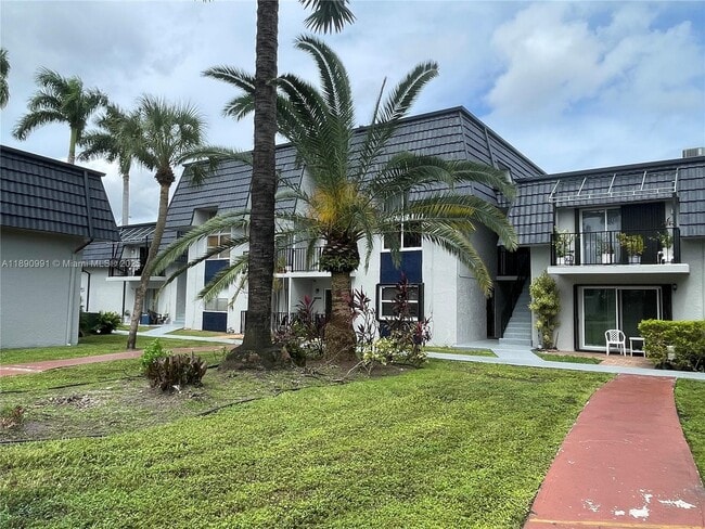 Foto del edificio - 8003 W 6th Ave