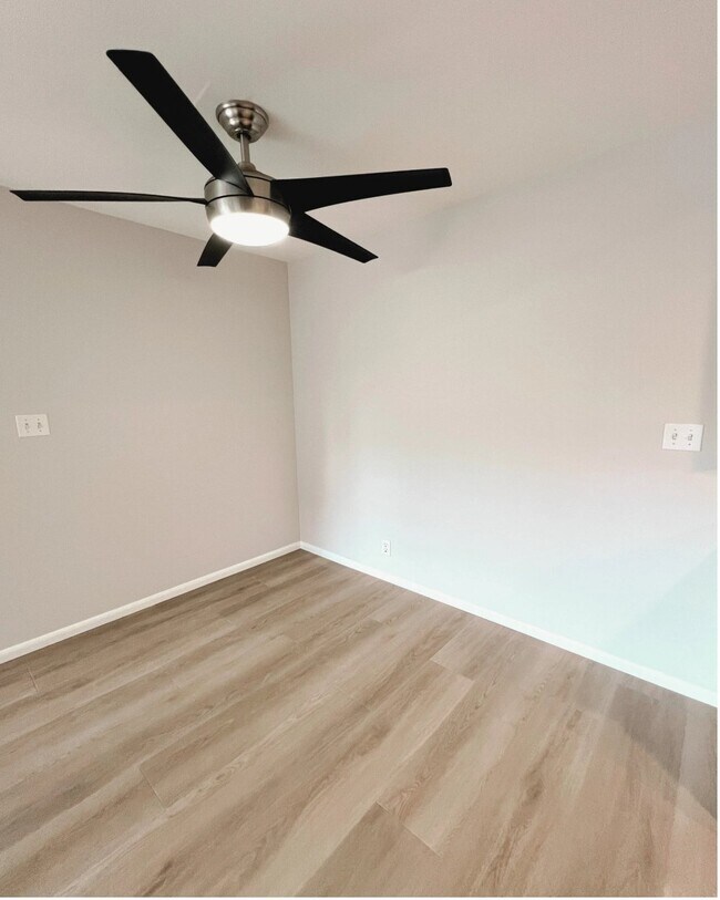 Foto del edificio - 8163 Redlands St