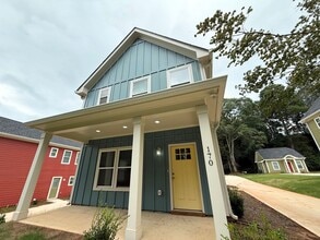 Building Photo - 170 Johnson Dr Ext