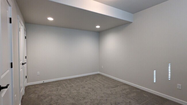 Foto del edificio - 8260 Nat Love Dr