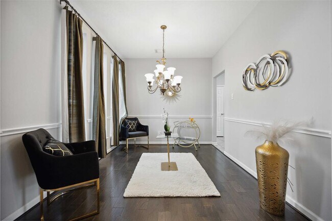 Building Photo - 16443 Sunlamp Ct