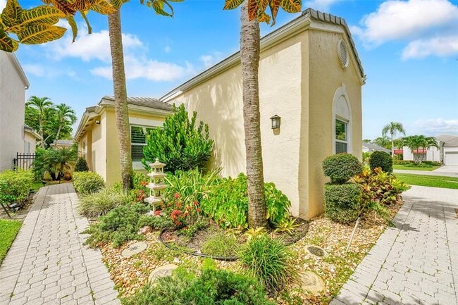 Building Photo - 7917 Travelers Tree Dr
