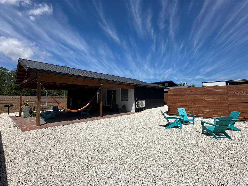 Foto principal - 9350 Helena Dr