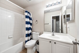 Building Photo - 12415 Oriole Lake Way