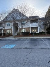 Building Photo - 321 Gallery Dr