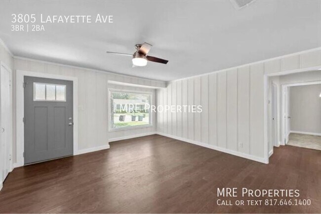 Building Photo - Available mid-June! 3 Bedroom, 2 Bath in F...