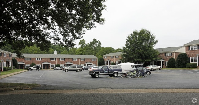 Building Photo - Spring Road Apartments