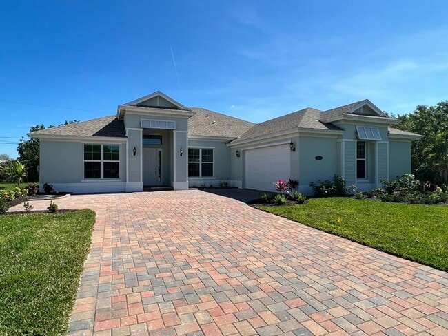 This Charming Brand-New Home is a 4/3 with... - This Charming Brand-New Home is a 4/3 with...