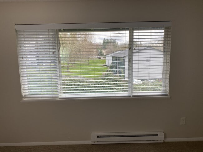 Building Photo - 6891 SW Napa Ct