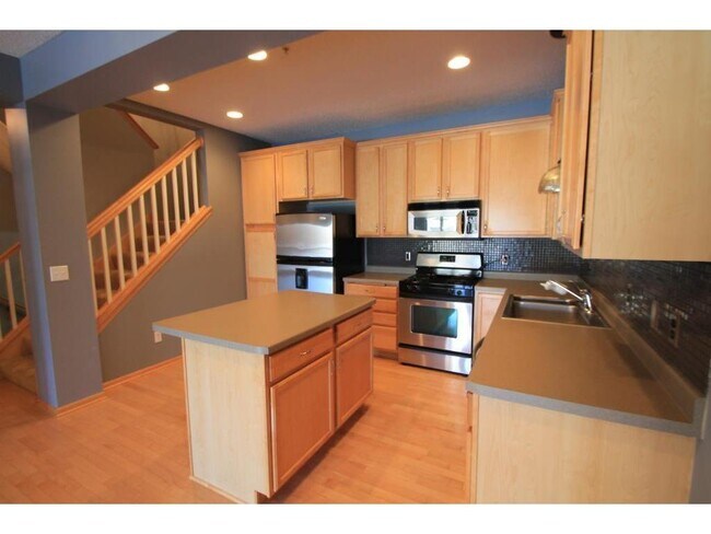 Building Photo - 15552 Eagle Ridge Rd