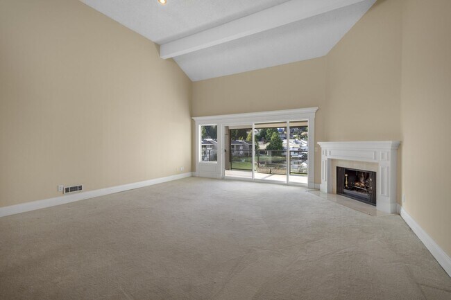 Foto del edificio - 2bd/1.75ba Bellevue Condo