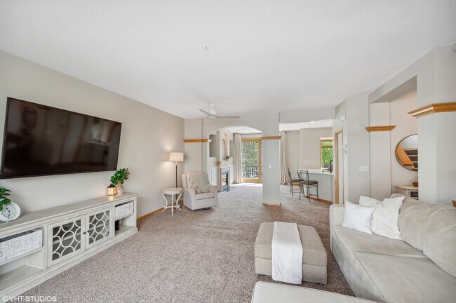 Foto del edificio - 977 Fairfield Ct