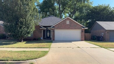 Building Photo - 856 Shady Creek Ln