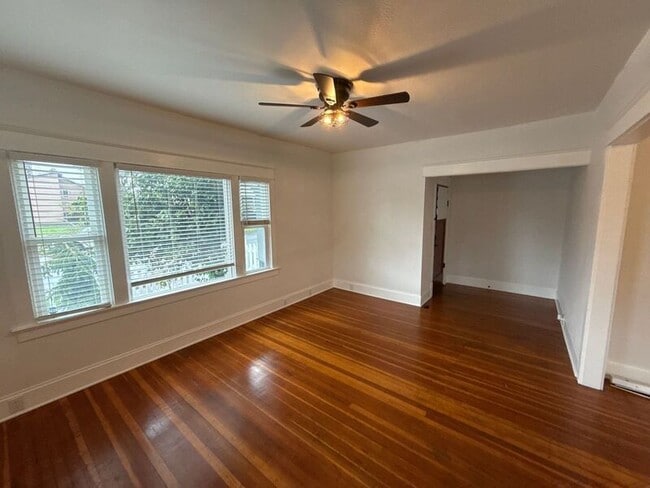 Building Photo - 244 14th St SE