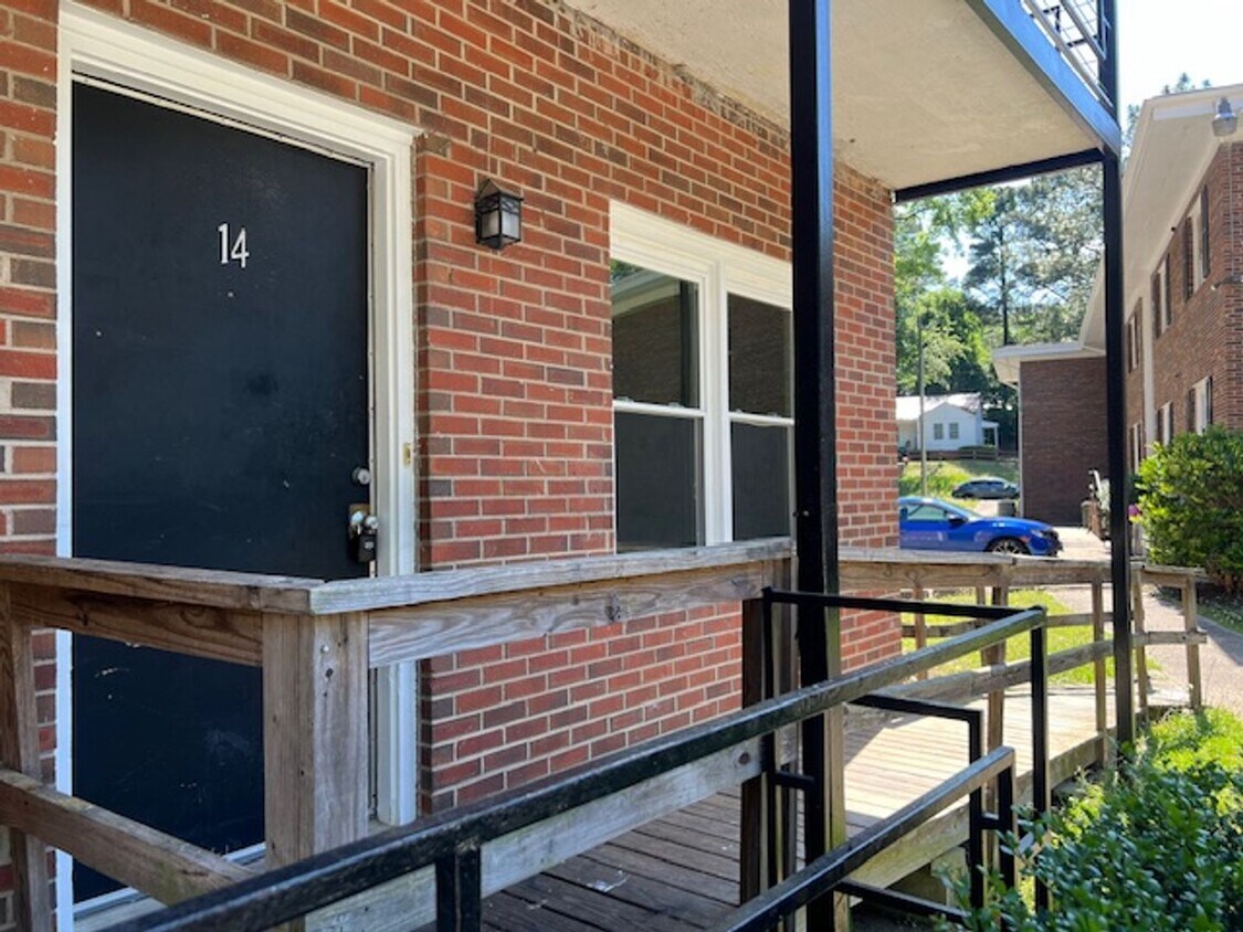 210 Colonial Dr, Fayetteville, NC 28301 House Rental in Fayetteville