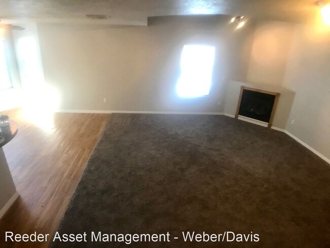 Building Photo - 3 br, 2.5 bath House - 553 Laurel Hurst Court