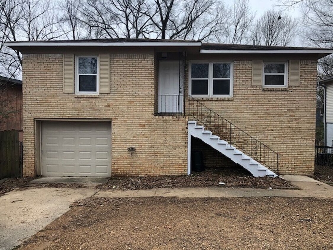 Foto principal - 721 71st St S