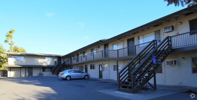 Arden Villa Apartments Sacramento Ca Apartments Com