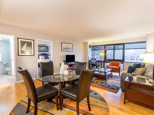 Building Photo - 127 Greyrock Pl