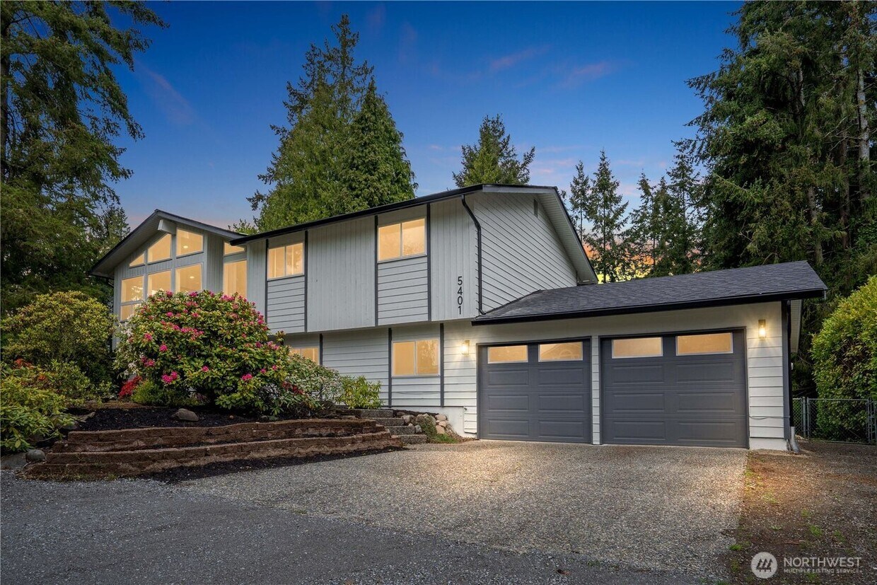 Primary Photo - 5401 93rd Pl SW