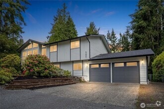 Building Photo - 5401 93rd Pl SW