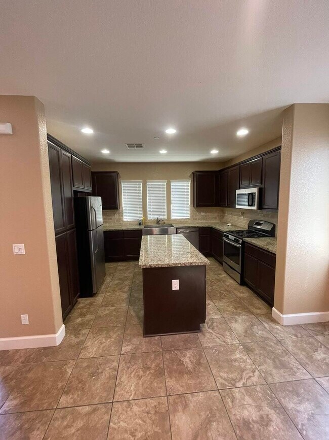 Foto del edificio - 880 Willow Bridge Dr