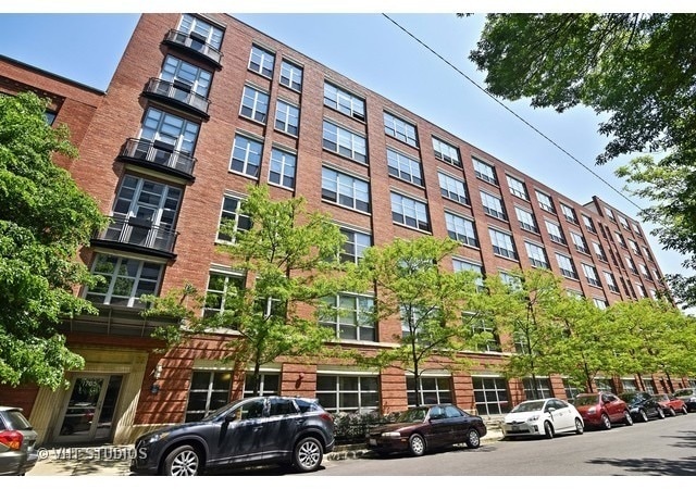 Building Photo - 1735 N Paulina St