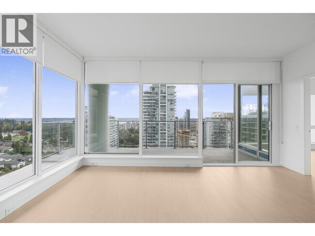 Photo du bâtiment - 699 Whiting Way