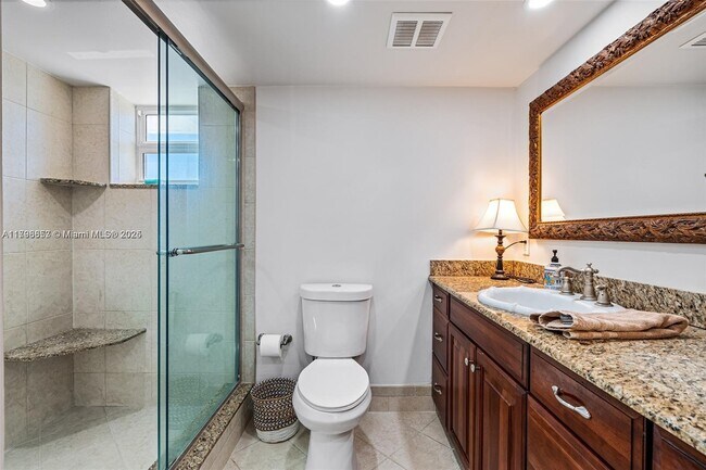 Foto del edificio - 1200 S Ocean Blvd