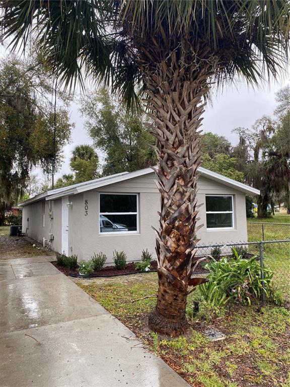 Foto principal - 803 E Hazzard Ave