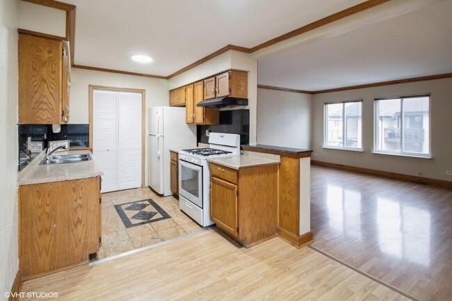Foto del edificio - 7524 Bristol Ln