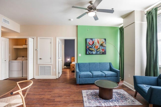 Foto del edificio - 925 Common St