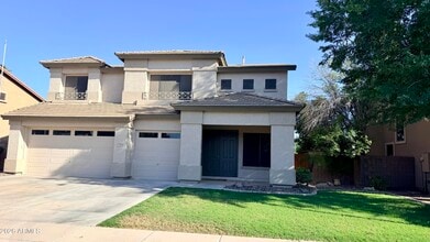 Building Photo - 1289 E Iris Dr