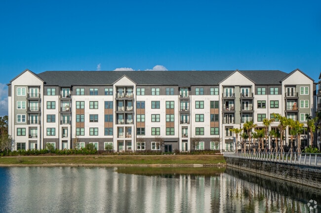 Building Photo - The Brooke at Rocky Point