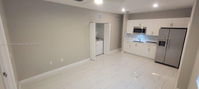 Foto del edificio - 12981 SW 229th St