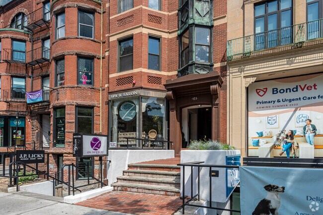 Building Photo - 173 Newbury St